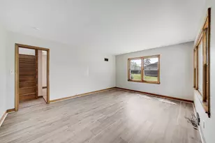 307 Lyndale Ave N, New Prague, MN 56071 - Photo 7