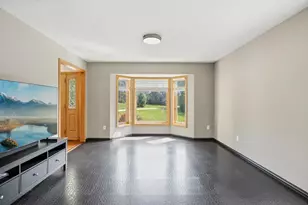 22530 Forest Ridge Dr, Lakeville, MN 55044 - Photo 23