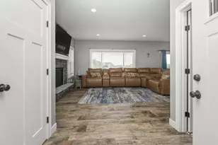 1114 Susan Ln, Roberts, WI 54023 - Photo 7