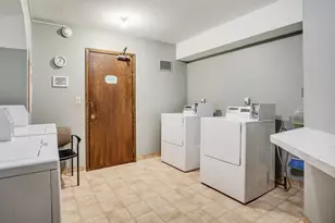 4350 Brookside Ct, Edina, MN 55436 - Photo 27