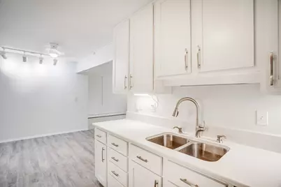 4350 Brookside Court #302, Edina, MN 55436 - Photo 19