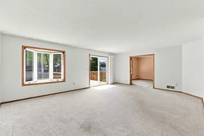 616 Jefferson Avenue SW, Watertown, MN 55388 - Photo 3