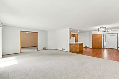 616 Jefferson Avenue SW, Watertown, MN 55388 - Photo 9