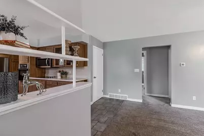 312 9th Avenue SE, Waseca, MN 56093 - Photo 5