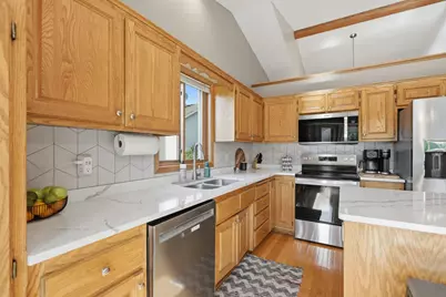 1315 Oakwood Lane, Hanover, MN 55341 - Photo 9