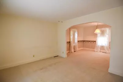313 State Avenue N, Thief River Falls, MN 56701 - Photo 9