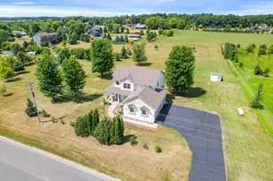 9352 67th St NW, Annandale, MN 55302 - Photo 3