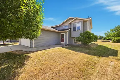1050 Voyageur Street, Saint Cloud, MN 56303 - Photo 1