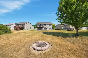 1050 Voyageur St, Saint Cloud, MN 56303 - Photo 25