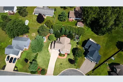 1015 Prairie Circle, Menomonie, WI 54751 - Photo 7