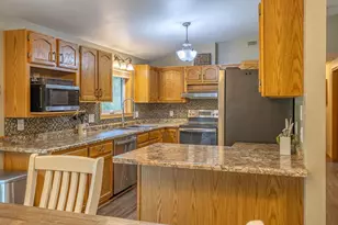 W764 Valley Dr, Fountain City, WI 54629 - Photo 9