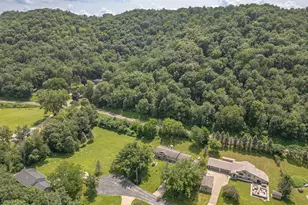 W764 Valley Dr, Fountain City, WI 54629 - Photo 65