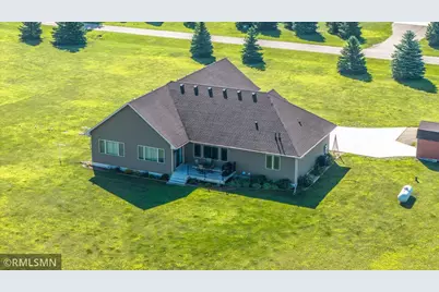 30061 Ashby Court, Northfield, MN 55057 - Photo 7