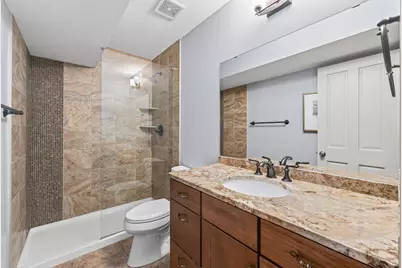 13707 Green Briar Drive, Minnetonka, MN 55305 - Photo 17