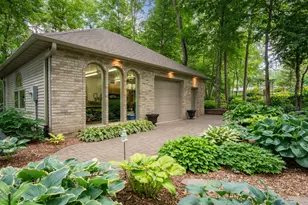 1635 Chippewa Dr NW, Rochester, MN 55901 - Photo 9