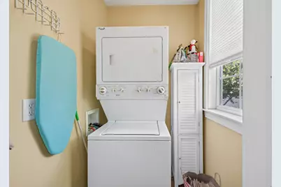 95 Victoria Street N, Saint Paul, MN 55104 - Photo 21