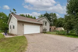 1010 Hampshire St, Prescott, WI 54021 - Photo 3