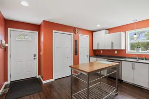 1281 3rd St E, Saint Paul, MN 55106 - Photo 13