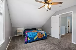 1281 3rd St E, Saint Paul, MN 55106 - Photo 31