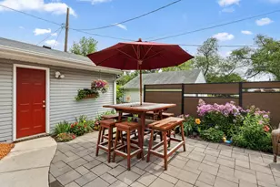 1281 3rd St E, Saint Paul, MN 55106 - Photo 9