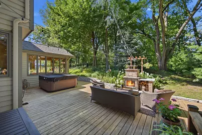 699 Bridle Ridge Road, Eagan, MN 55123 - Photo 3