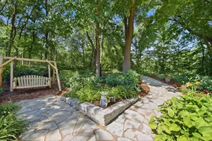 699 Bridle Ridge Rd, Eagan, MN 55123 - Photo 61