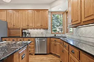 699 Bridle Ridge Rd, Eagan, MN 55123 - Photo 7