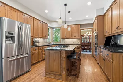 699 Bridle Ridge Road, Eagan, MN 55123 - Photo 9