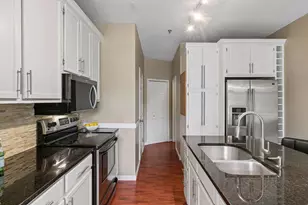 8367 Kimball Dr, Eden Prairie, MN 55347 - Photo 9