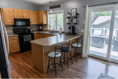 395 Pleasant Hill Drive, Winona, MN 55987 - Photo 11