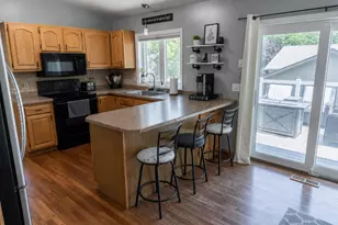 395 Pleasant Hill Dr, Winona, MN 55987 - Photo 11