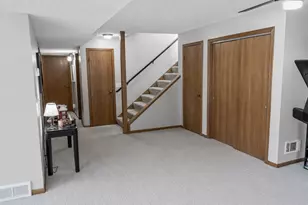 395 Pleasant Hill Dr, Winona, MN 55987 - Photo 23