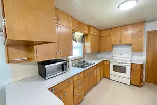 402 N Van Buren Ave, Springfield, MN 56087 - Photo 19
