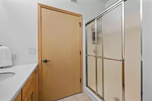 301 Oak Grove St, Minneapolis, MN 55403 - Photo 25