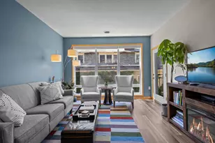 301 Oak Grove St, Minneapolis, MN 55403 - Photo 1