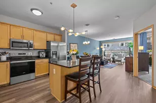 301 Oak Grove St, Minneapolis, MN 55403 - Photo 15