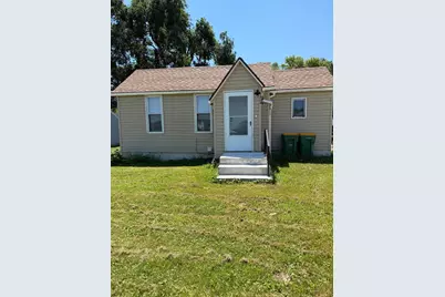 1714 SE Marshall Street, Albert Lea, MN 56007 - Photo 1