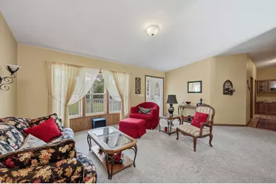 403 W Margaret Street, Fairmont, MN 56031 - Photo 5