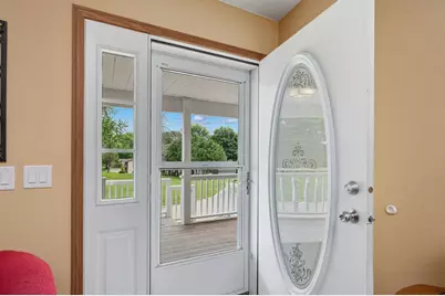 403 W Margaret Street, Fairmont, MN 56031 - Photo 3