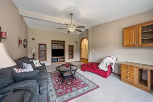 403 W Margaret St, Fairmont, MN 56031 - Photo 25