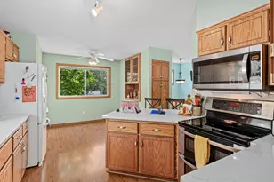 6533 Neddersen Cir, Brooklyn Park, MN 55445 - Photo 13
