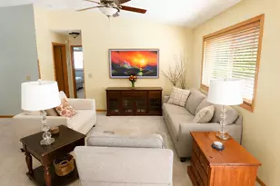 6533 Neddersen Cir, Brooklyn Park, MN 55445 - Photo 9
