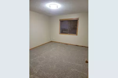 2401 Brenner Court, Roseville, MN 55113 - Photo 11