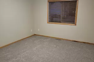 2401 Brenner Ct, Roseville, MN 55113 - Photo 11