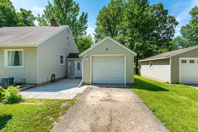 504 1st Avenue SE, Pelican Rapids, MN 56572 - Photo 3