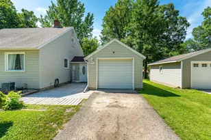 504 1st Ave SE, Pelican Rapids, MN 56572 - Photo 3