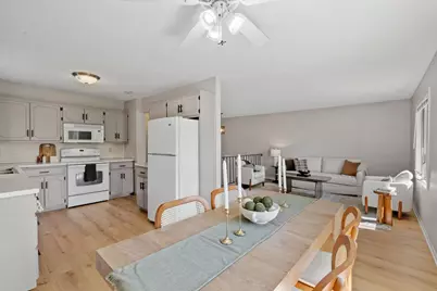 324 Naumkeag Street S, Shakopee, MN 55379 - Photo 7