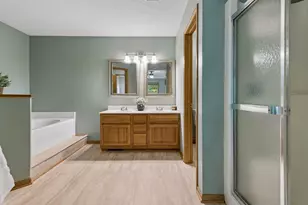 4601 Fairway Hills Dr, Eagan, MN 55123 - Photo 23