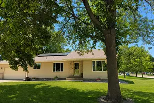 1720 SE Smith Ave, Owatonna, MN 55060 - Photo 5