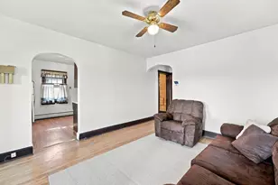 105 N Boundary Ave, Duluth, MN 55810 - Photo 3